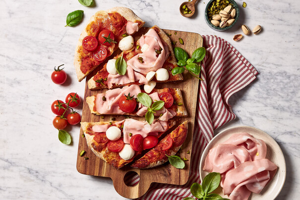 Pinsa Mortadella