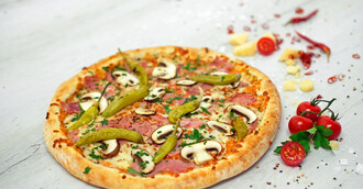 Pizza Prosciutto e Peperoni