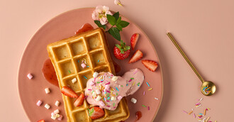 Waffel mit Erdbeersahne