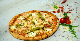 Pizza Salmone e Peperoni