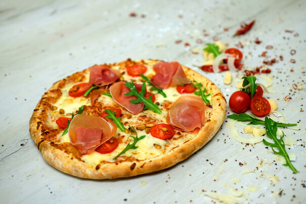 Pizza Gorgonzola e Serrano