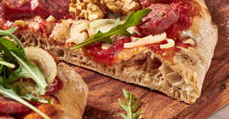 Pinsa Salsiccia e Gorgonzola