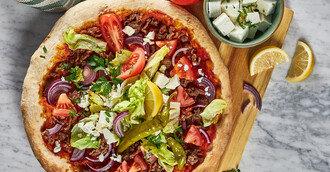 Pizza Lahmacun-Style