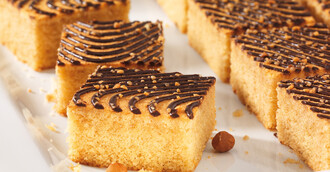 Nusskuchen, geschnitten