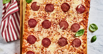 1/1GN 48x28cm Pizza Putensalami mit Rind