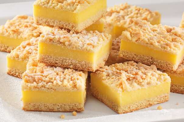 Gefüllter Streuselkuchen, geschnitten