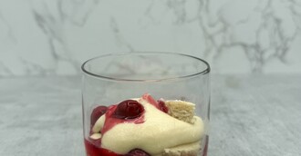 Veganes Tiramisu-Kirsch-Dessert