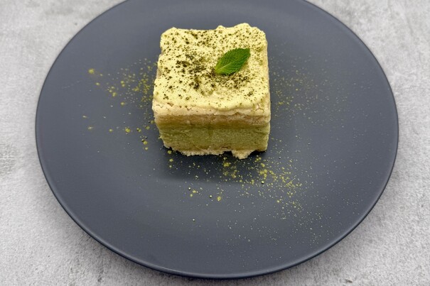 Veganes Matcha-Tiramisu