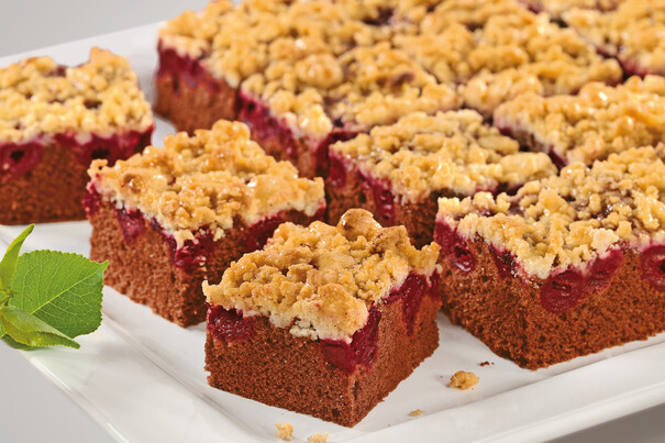 Schoko-Kirsch-Kuchen, geschnitten